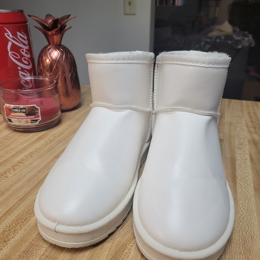 Women's White Faux Shearling Boot - Cozy Winter Slip-On